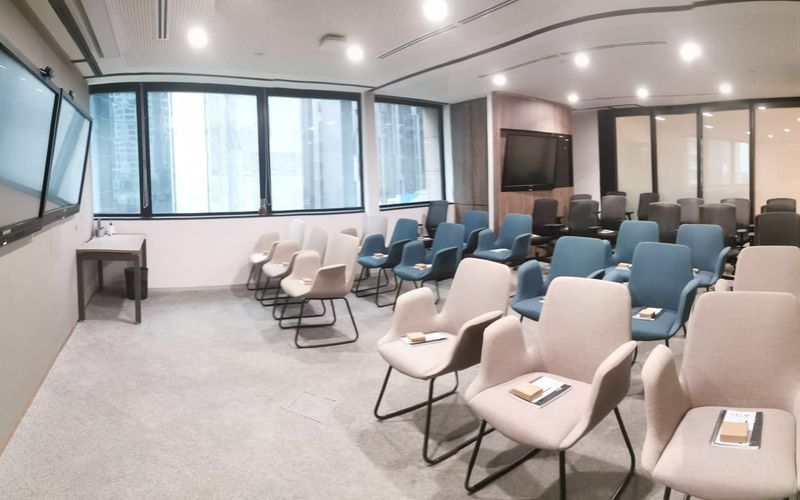 9 Raffles Place Level 4-7 Republic Plaza, Singapore Image 1