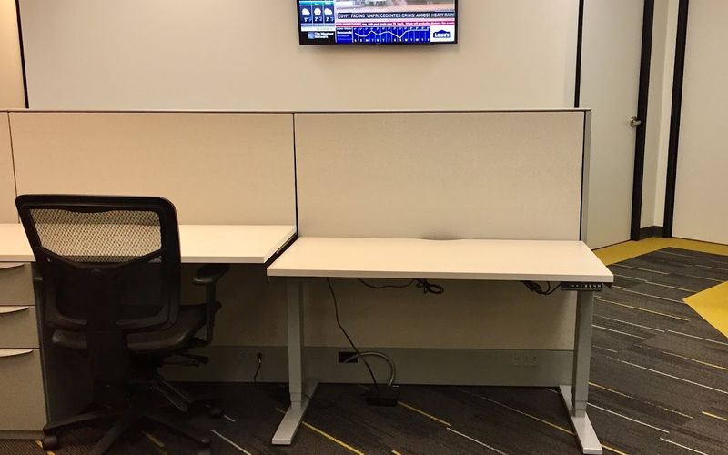 175 Commerce Valley Dr W, Thornhill Image 2