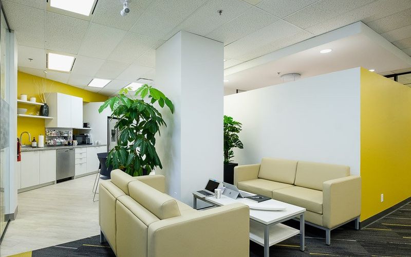 175 Commerce Valley Dr W, Thornhill Image 3