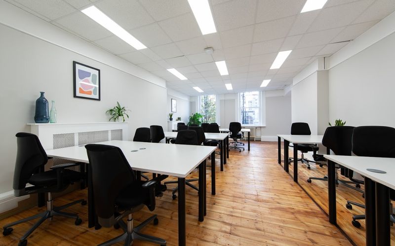 30 Binney Street, London Image 6