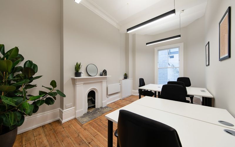 30 Binney Street, London Image 9