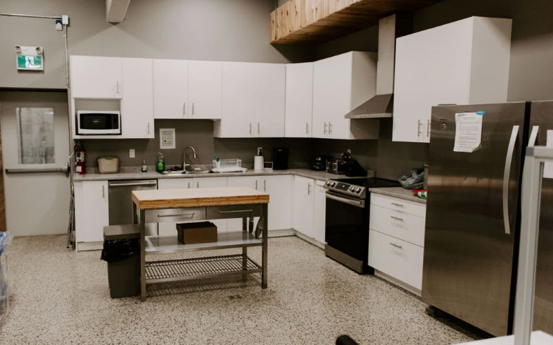 499 Hill St, London Image 5