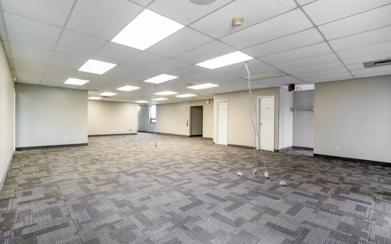 1540 North Routledge Park, London Image 3