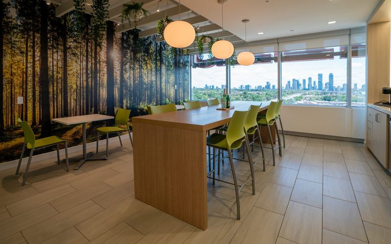 1290 Central Pkwy W, Mississauga Image 7