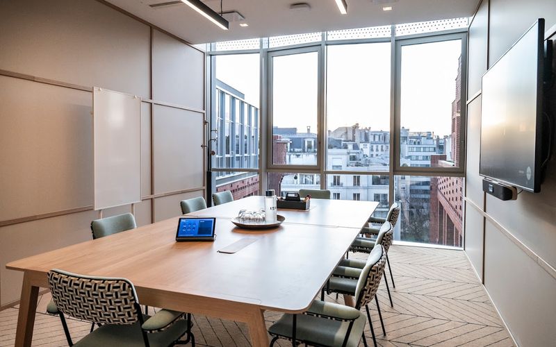 10 Rue De Madrid, Paris Image 1