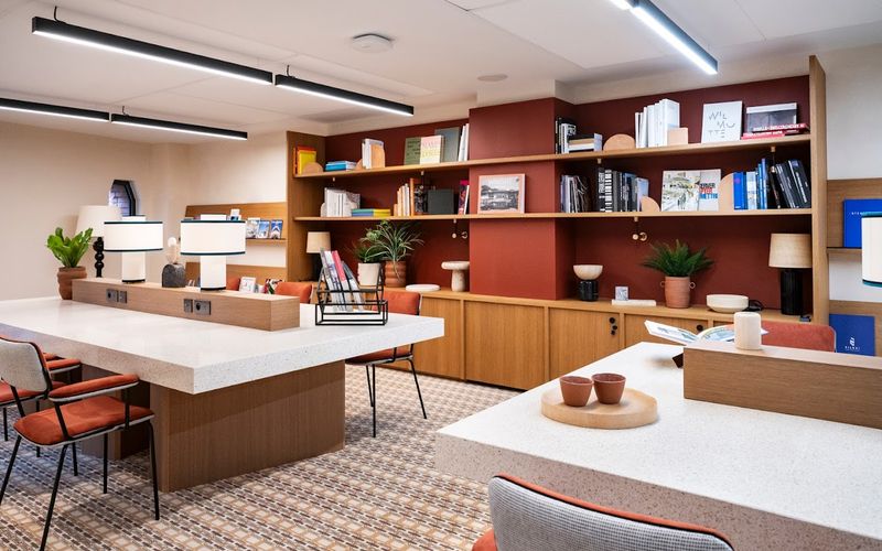 10 Rue De Madrid, Paris Image 2