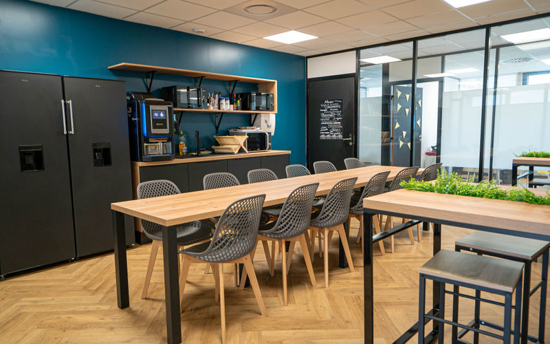 30 Av De Canteranne, Pessac Image 10