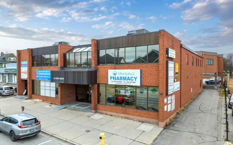 111 Simcoe Street N, Oshawa Image 11