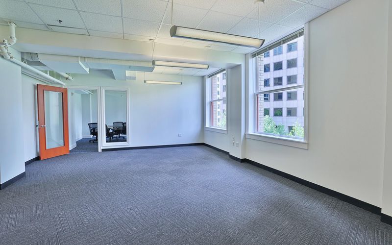 4th Avenue, Downtown Seattle Image 3