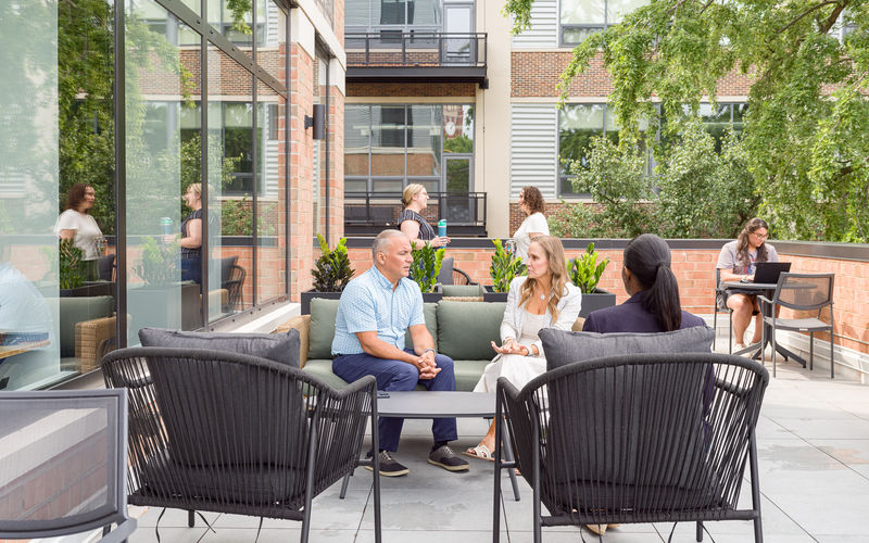 3838 North Ravenswood Avenue, Chicago Image 3