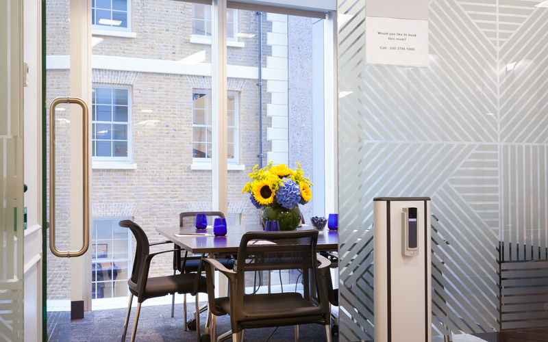 6 Bevis Marks, London Image 5