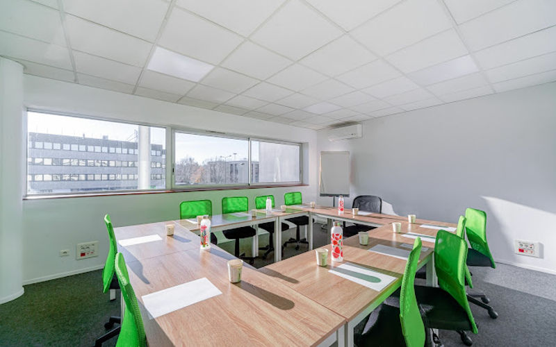 3 Place Jean Nouzille, Caen Image 5