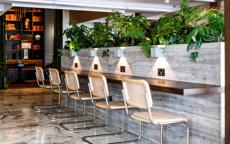 28 Hoi Chak Street, Quarry Bay Image 4