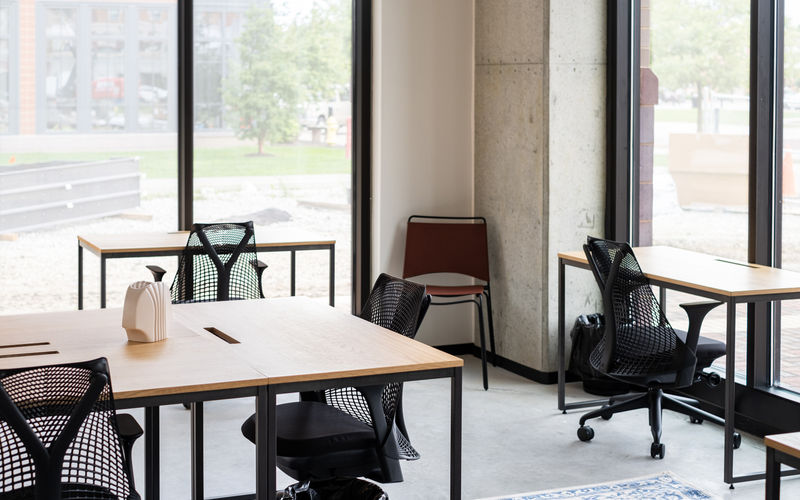 880 West Monon Green Boulevard, Carmel Image 2