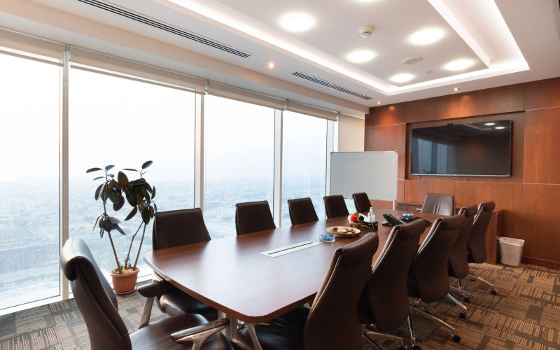 Single Business Tower - Business Bay, Dubai Image 3