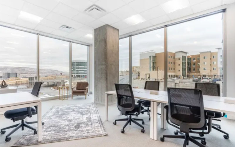 1 Crossroads Dr, Bedminster Image 1