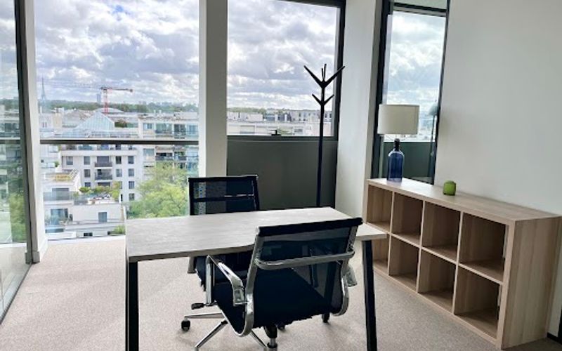 42 Rue Rouget De Lisle, Suresnes Image 5