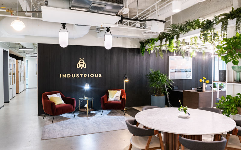 444 South Flower Street, Los Angeles Image 2