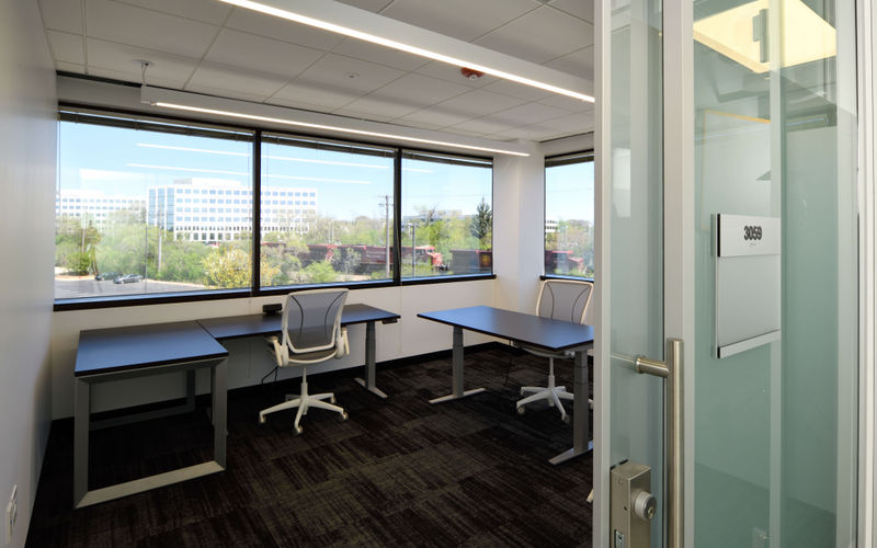 570 Lake Cook Road, Deerfield Image 3