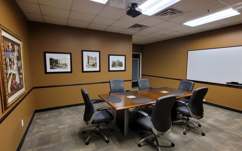 210 3rd Ave Se, Cedar Rapids Image 1