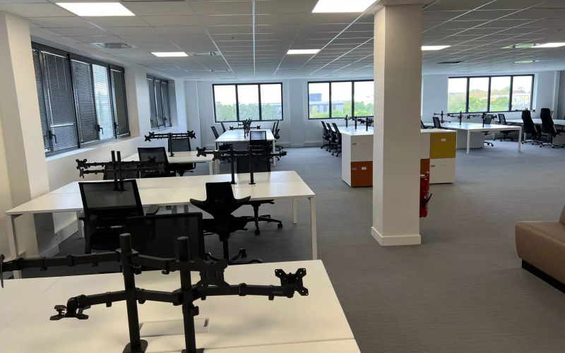 1 Rue Jacqueline Auriol, Guyancourt Image 1