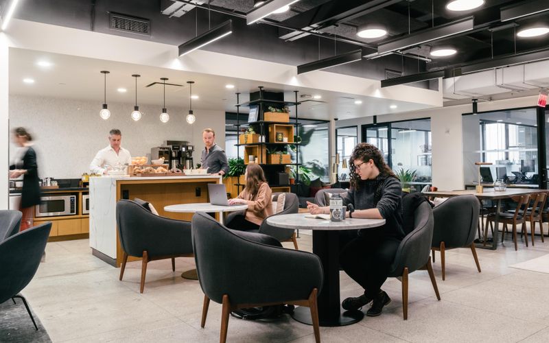 215 Park Avenue South, New York Image 10