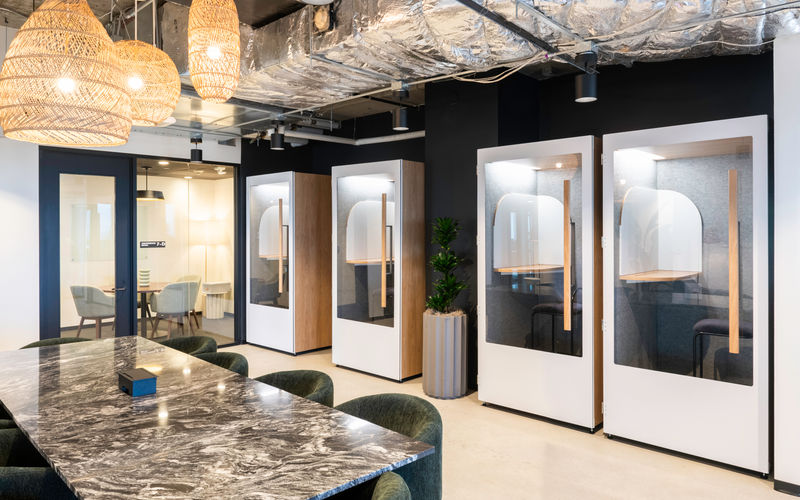 251 South Lake Avenue, Pasadena Image 5