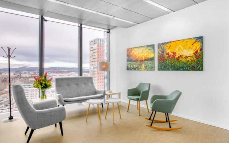 7055 Engle Rd, Middlesburg Heights Image 5