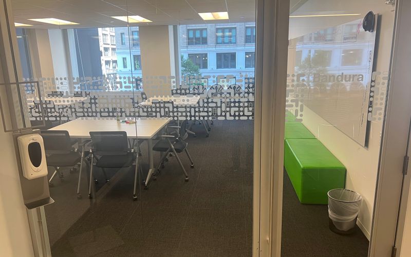 475 Park Avenue, New York Image 2