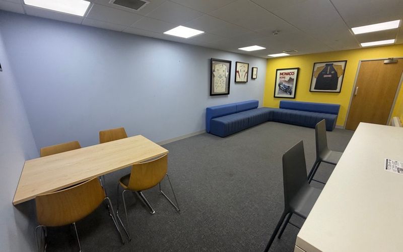 Block 7 Enterprise Way, Edenbridge Image 1