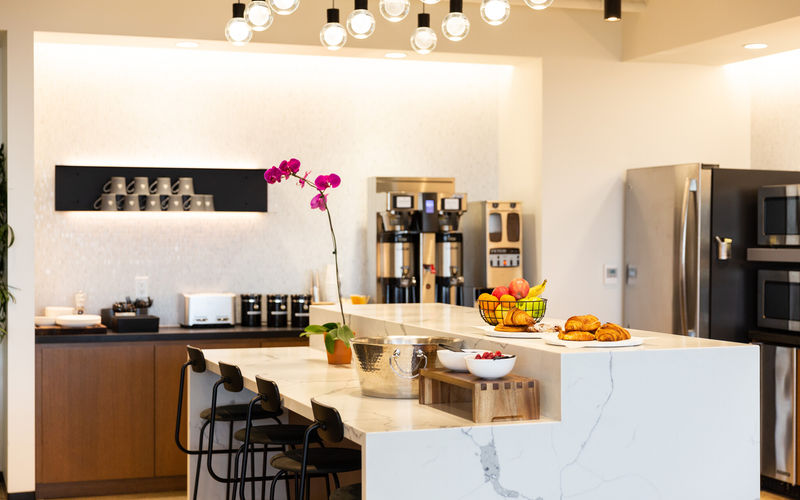 9255 Sunset Blvd, West Hollywood Image 9