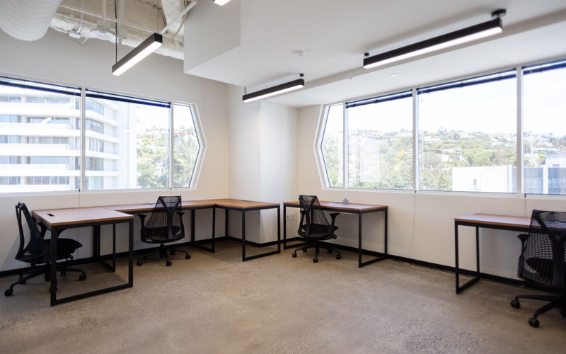 9255 Sunset Blvd, West Hollywood Image 2