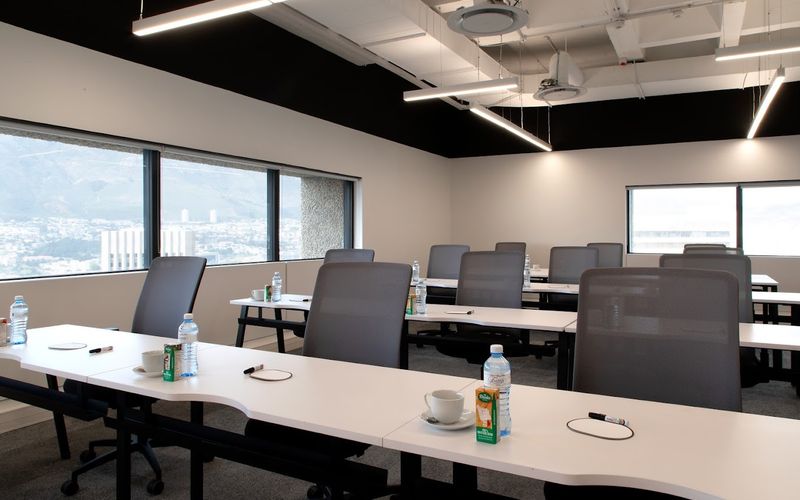 9 Lower Burg Street, Cape Town Image 1