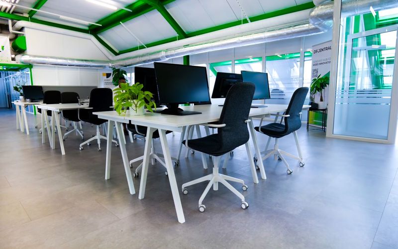 Route Des Jeunes, Genève Image 2