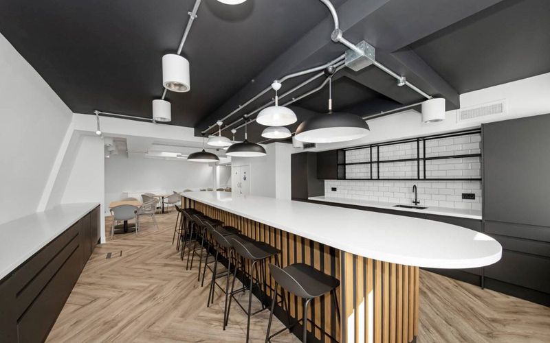 7 Swallow Pl, London Image 8