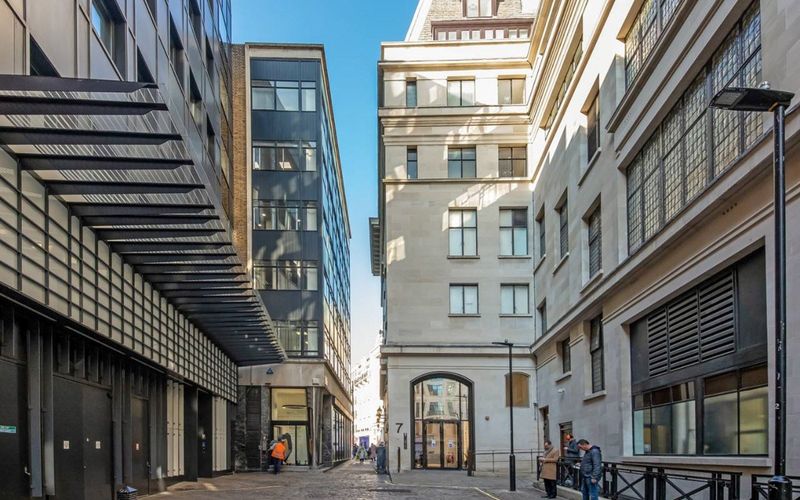 7 Swallow Pl, London Image 10