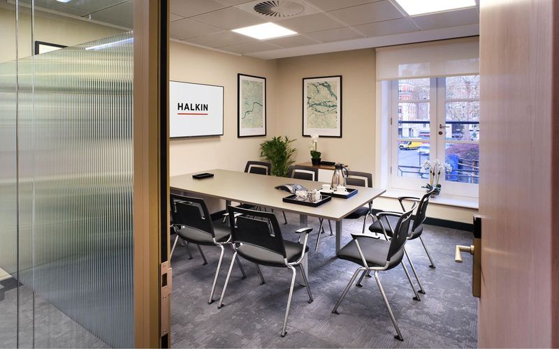 13 Hanover Square, London Image 3