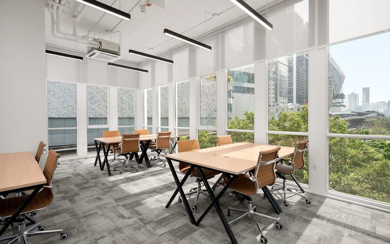 Phloen Chit Road Lumphini, Bangkok Image 3