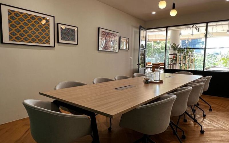 Phloen Chit Road Lumphini, Bangkok Image 2