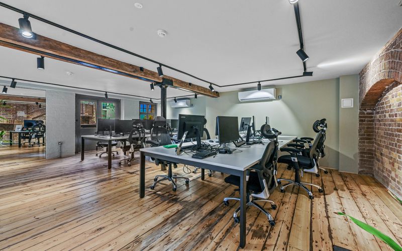 81a Endell Street, London Image 1