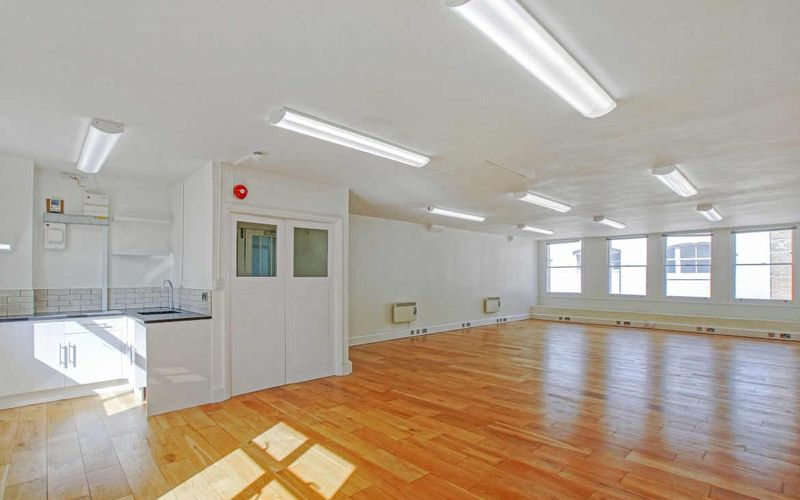 1-5 Clerkenwell Road, Clerkenwell Image 3