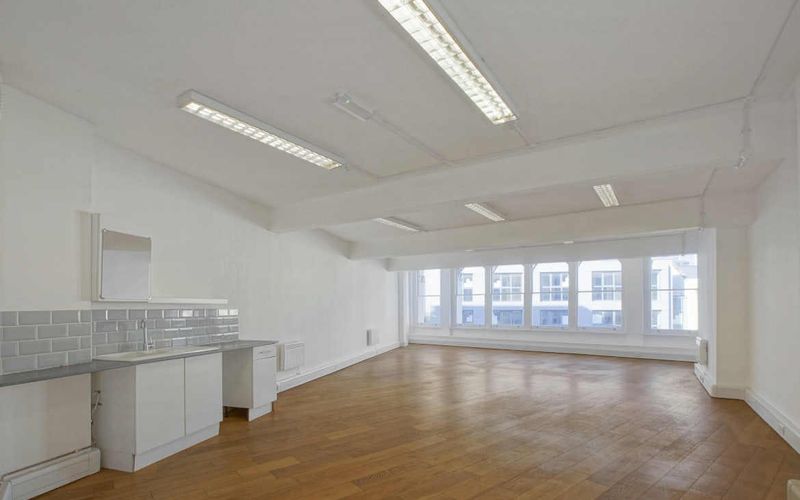 1-5 Clerkenwell Road, Clerkenwell Image 4