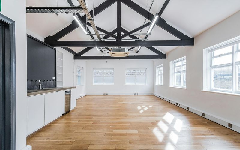 23 Clerkenwell Close, Clerkenwell Image 5