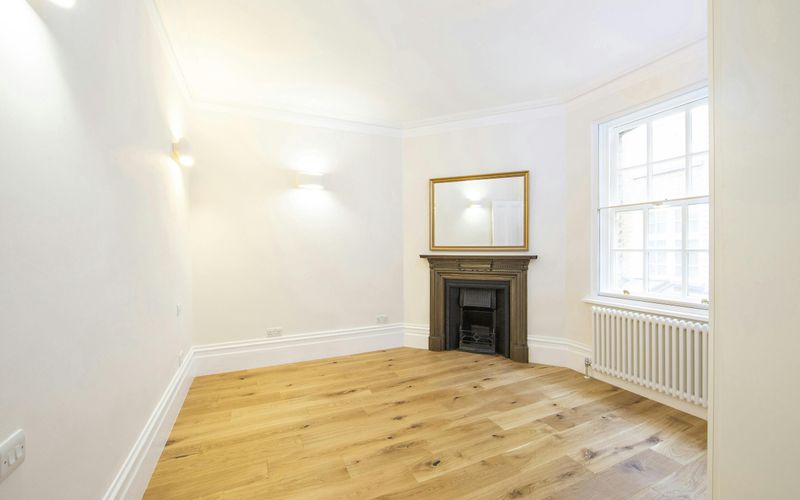 19 Broad Court, Covent Garden Image 4