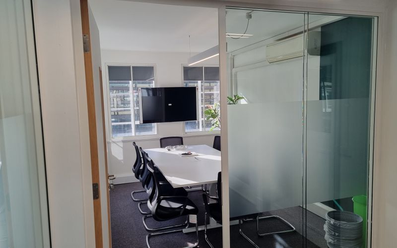 351 Oxford St, London Image 1