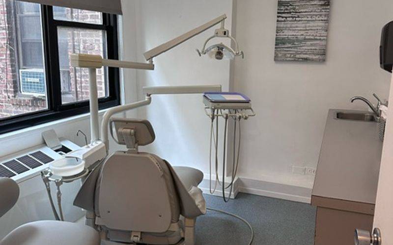 315 West 57th Street, New York Image 2