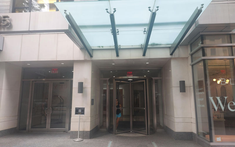 315 West 57th Street, New York Image 7