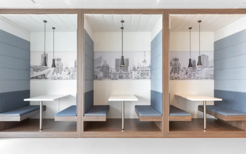 10-05 Boulevar Rafael Landivar, Guatemala Image 7