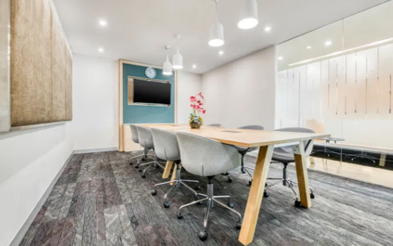 9400 W Higgins, Rosemont Image 8