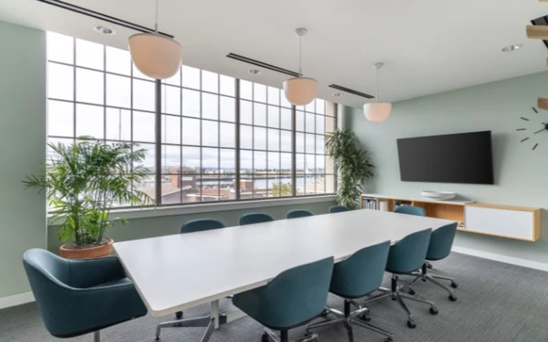 9400 W Higgins, Rosemont Image 6